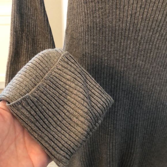 NWT Line ribbed Turtleneck sweater - Picture 4 of 9
